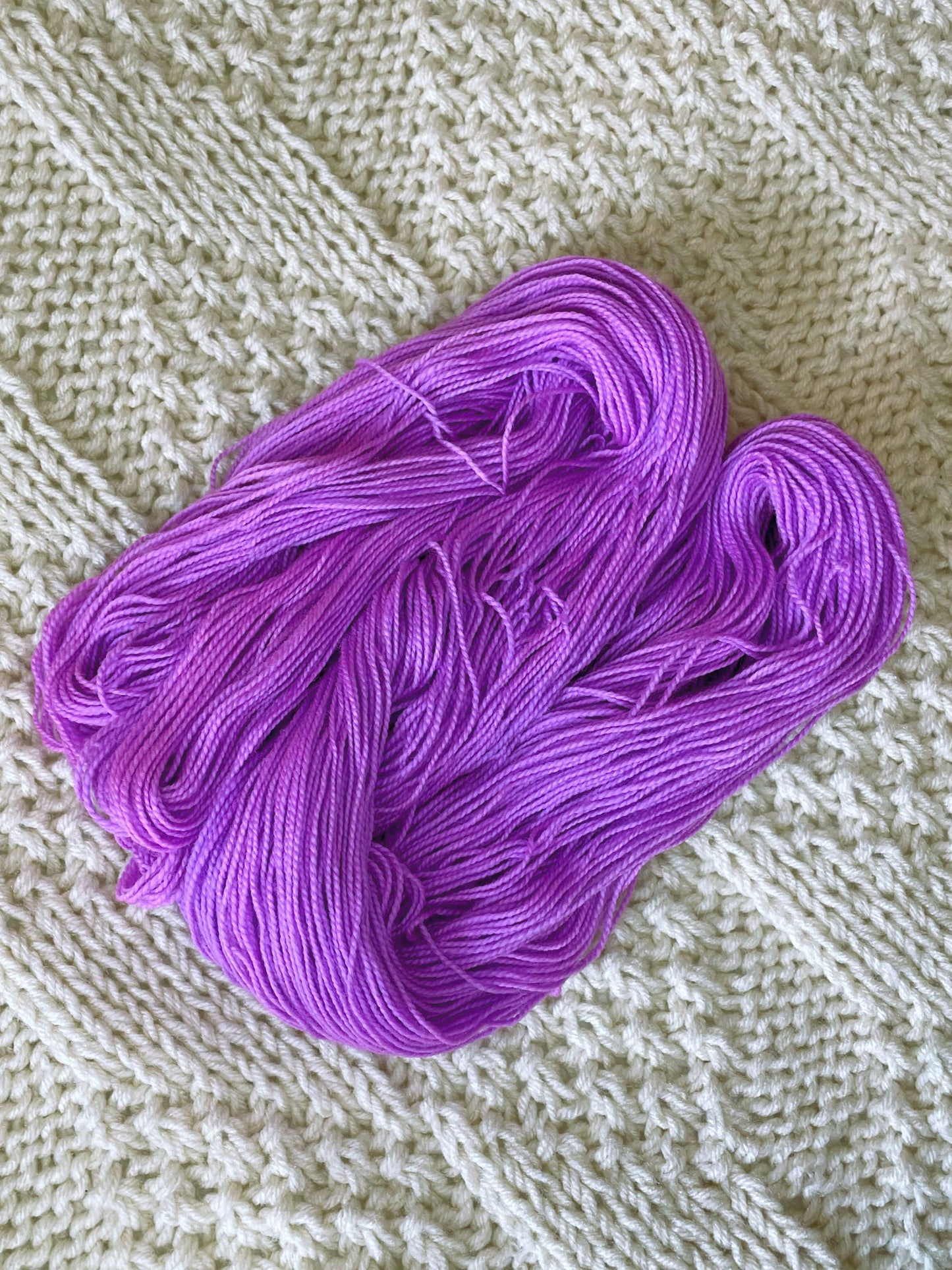 Biaswrecker - Hand Dyed Hellcat Fingering Weight 80/20 Merino Nylon Yarn, 400 Yards (365 Meters)