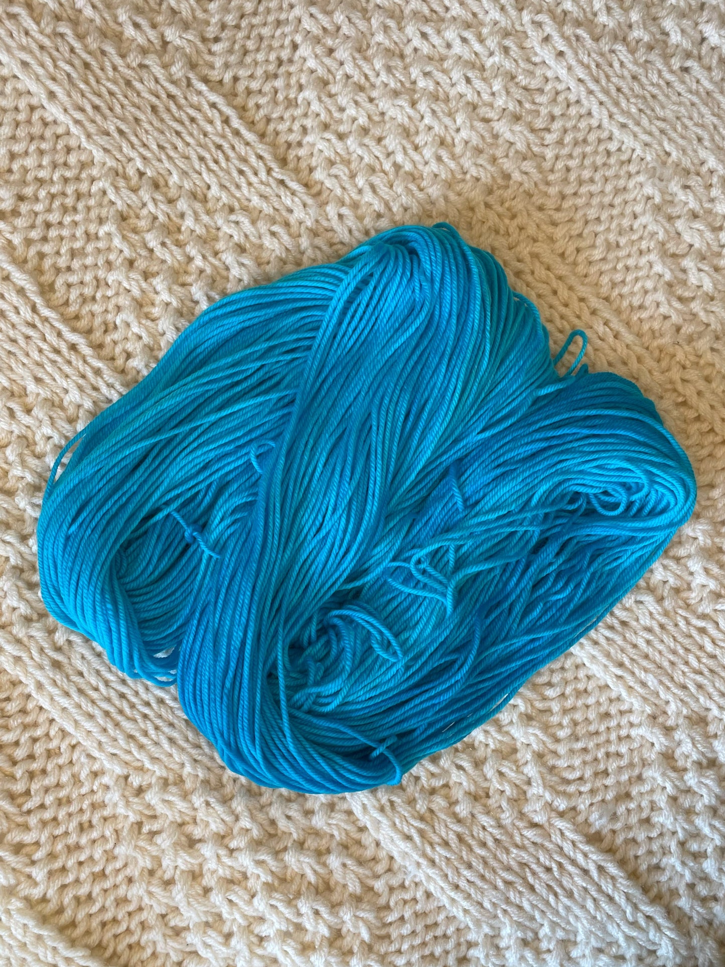 Inkigayo - Hand Dyed Hi-Touch Exxtra 100% Merino Yarn, 246 Yards (225 Meters)