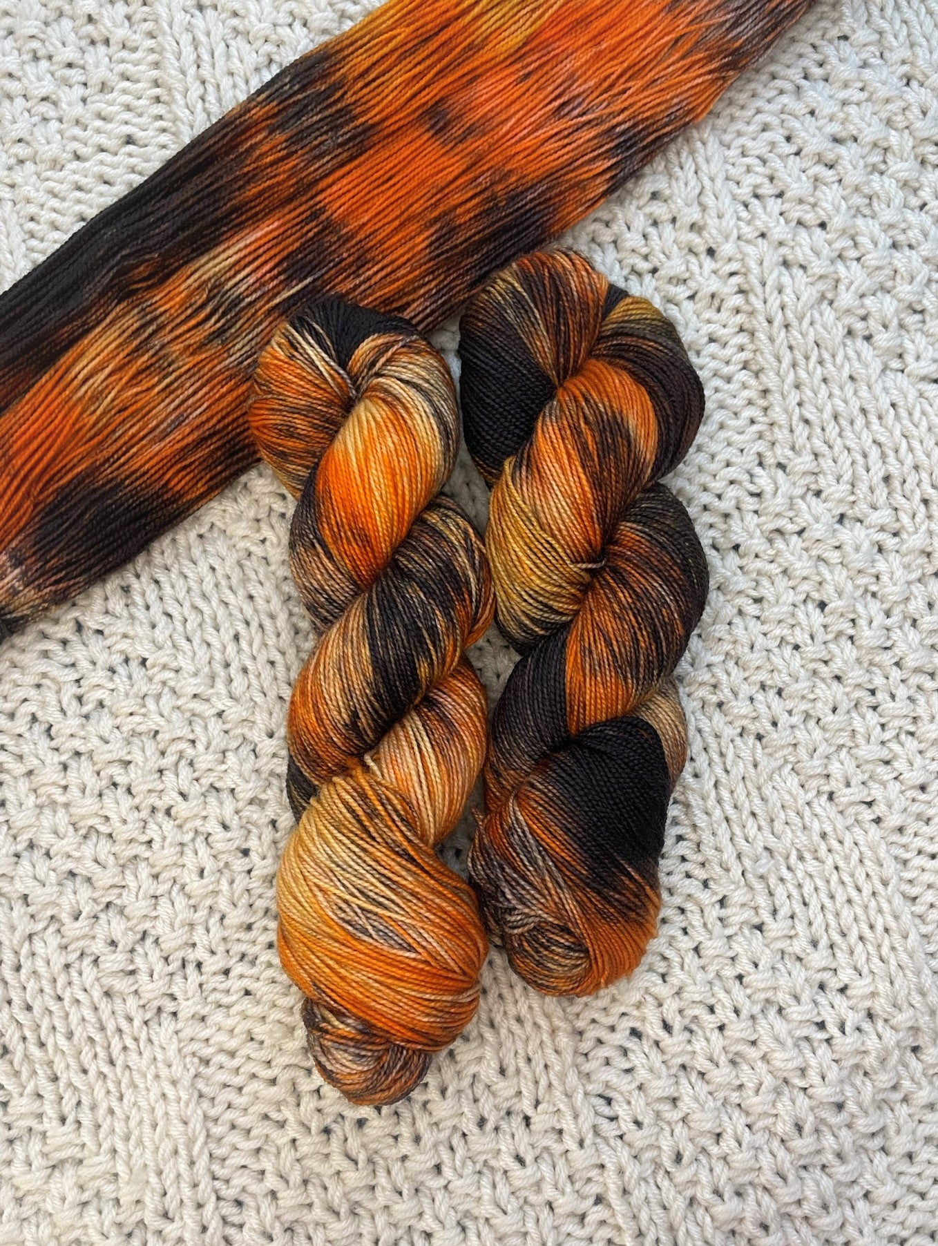 Love Me Like - Hand Dyed 2-Ply Hellcat Fingering Weight 80/20 Merino Nylon Yarn, 400 Yards (365 Meters)