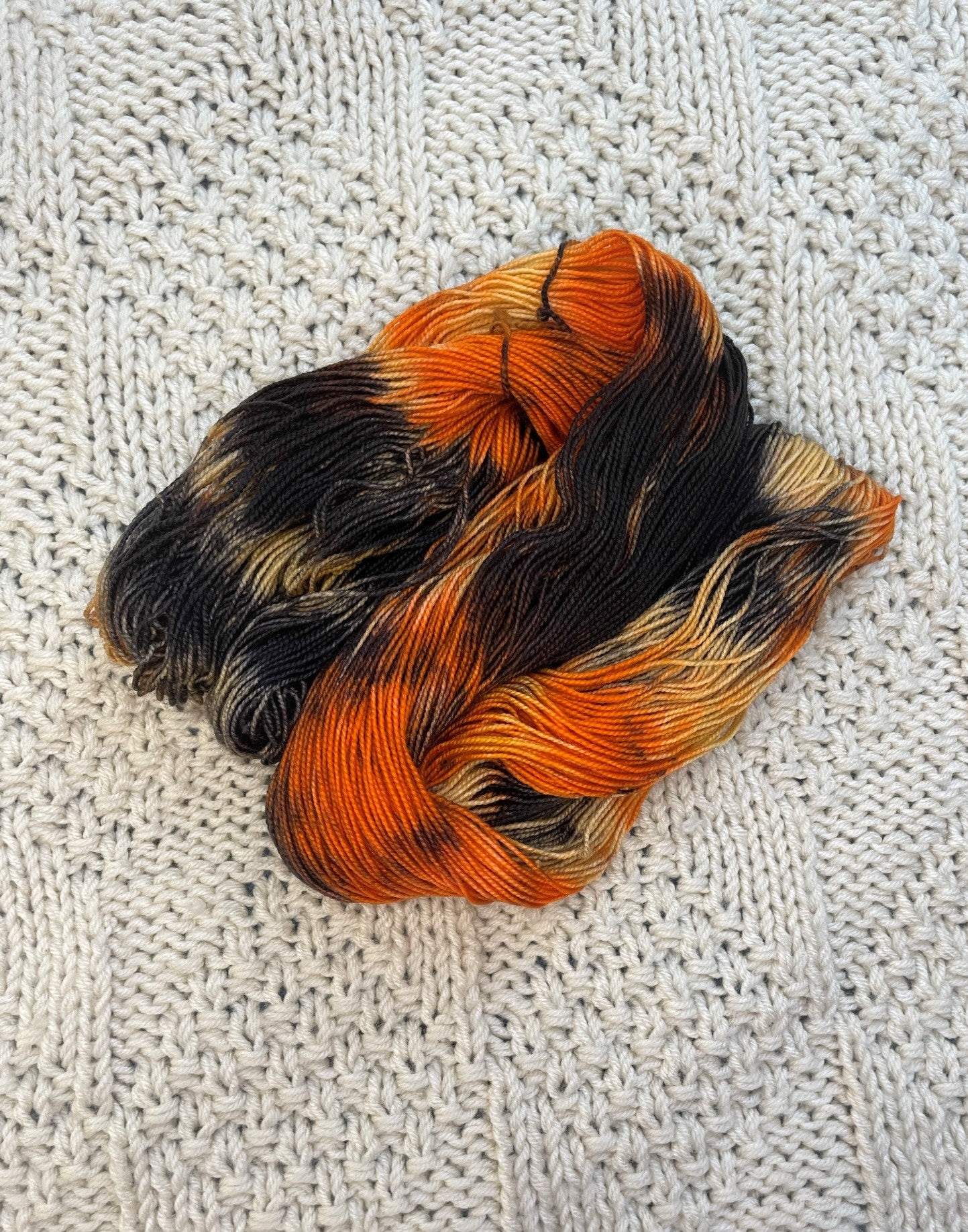 Love Me Like - Hand Dyed 2-Ply Hellcat Fingering Weight 80/20 Merino Nylon Yarn, 400 Yards (365 Meters)