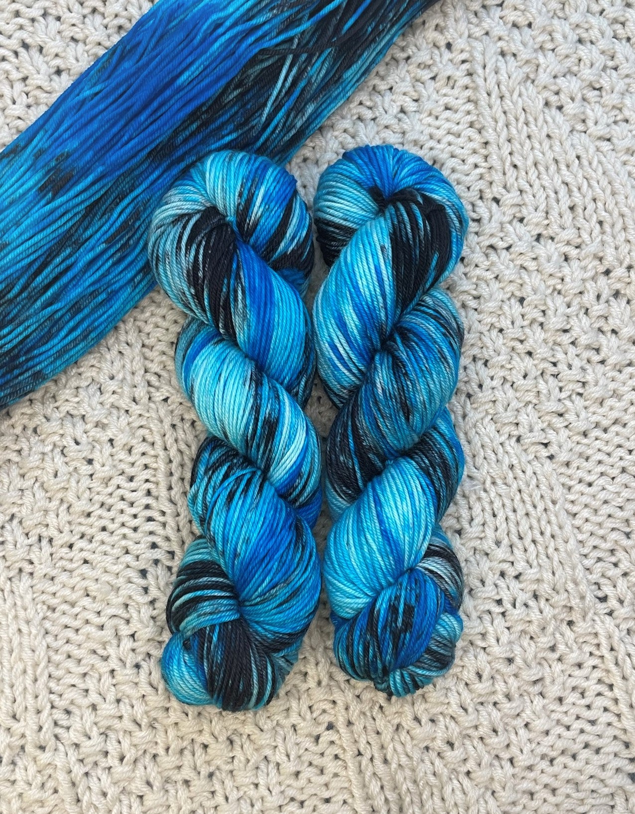 Thunderous - Hand Dyed Hi-Touch Exxtra 100% Merino Yarn, 246 Yards (225 Meters)